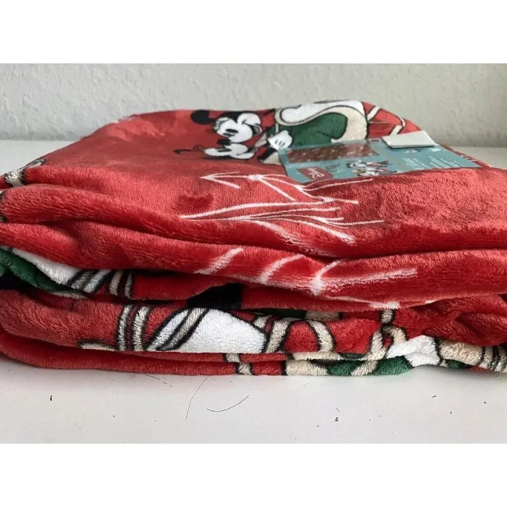 Disney Mickey Minnie & Pluto Reindeer Sleigh Christmas Throw Blanket‎ 50 X 70”